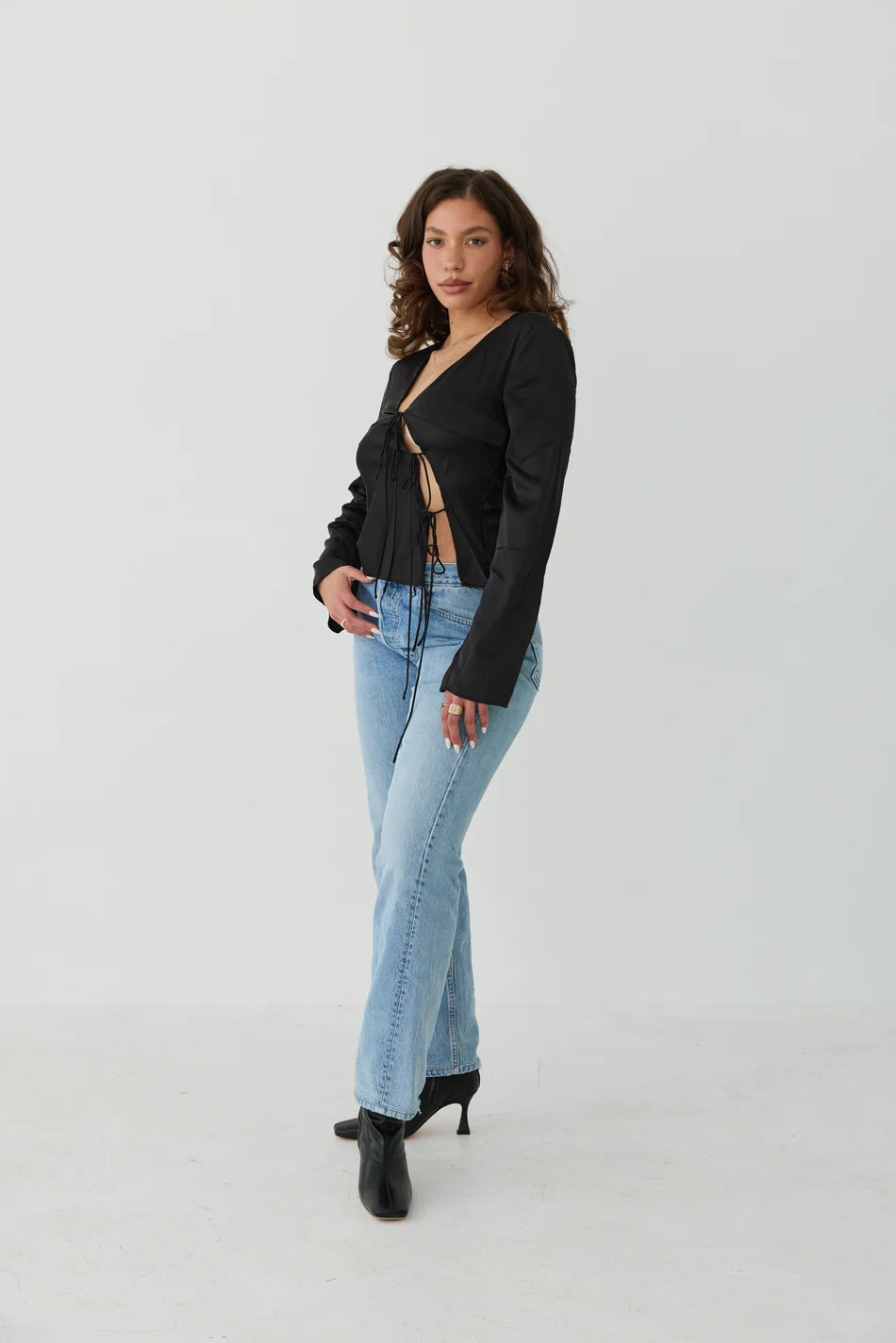 Aligrace, Signature Hugh Jean