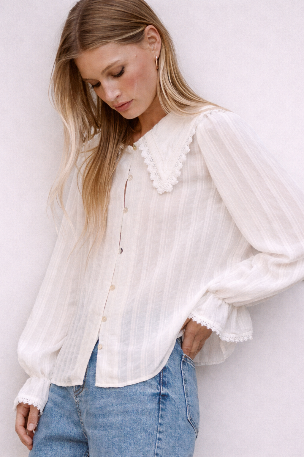 le field, Lacey Blouse