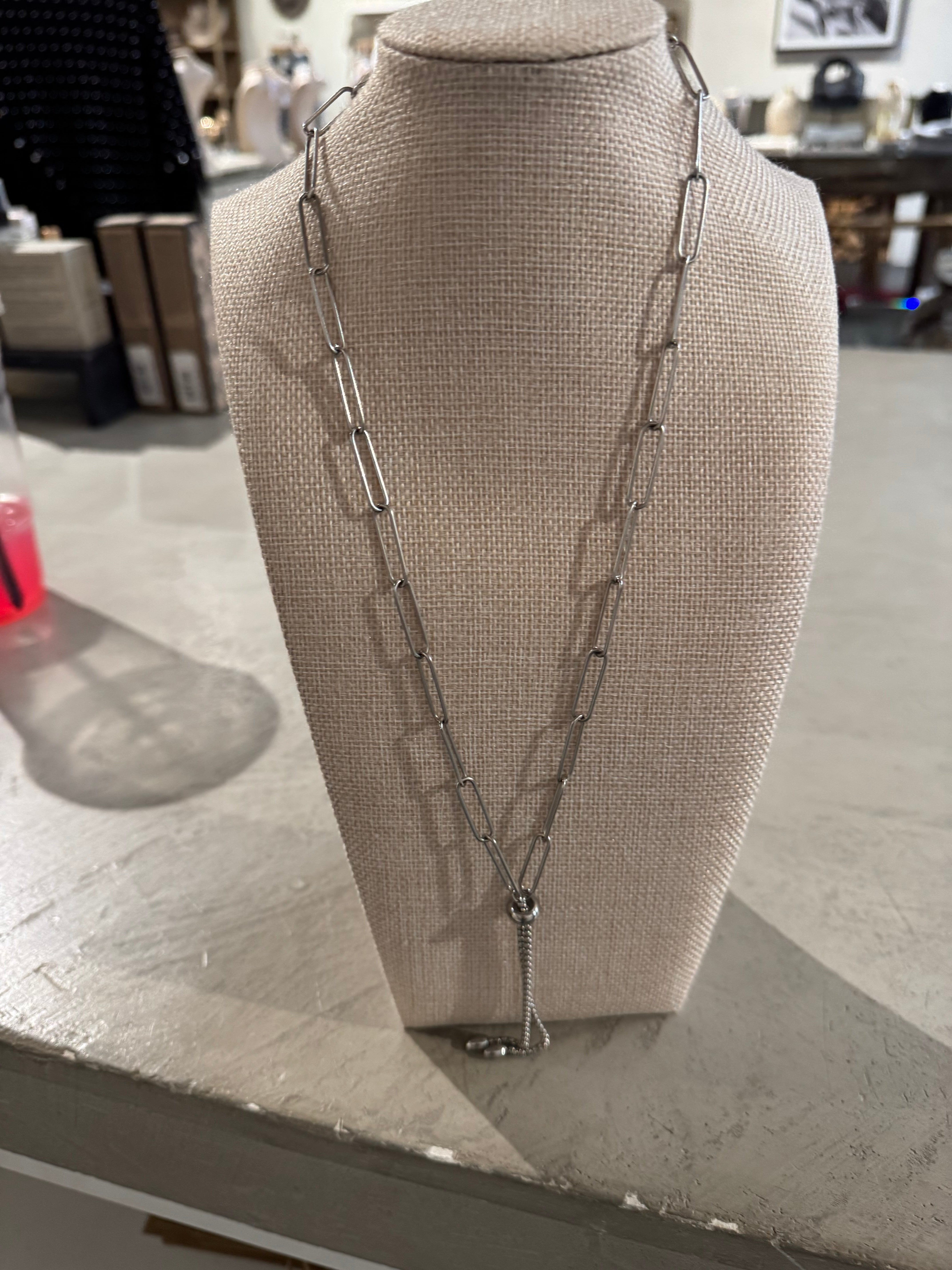 Mountain Gems, Paperclip Chain