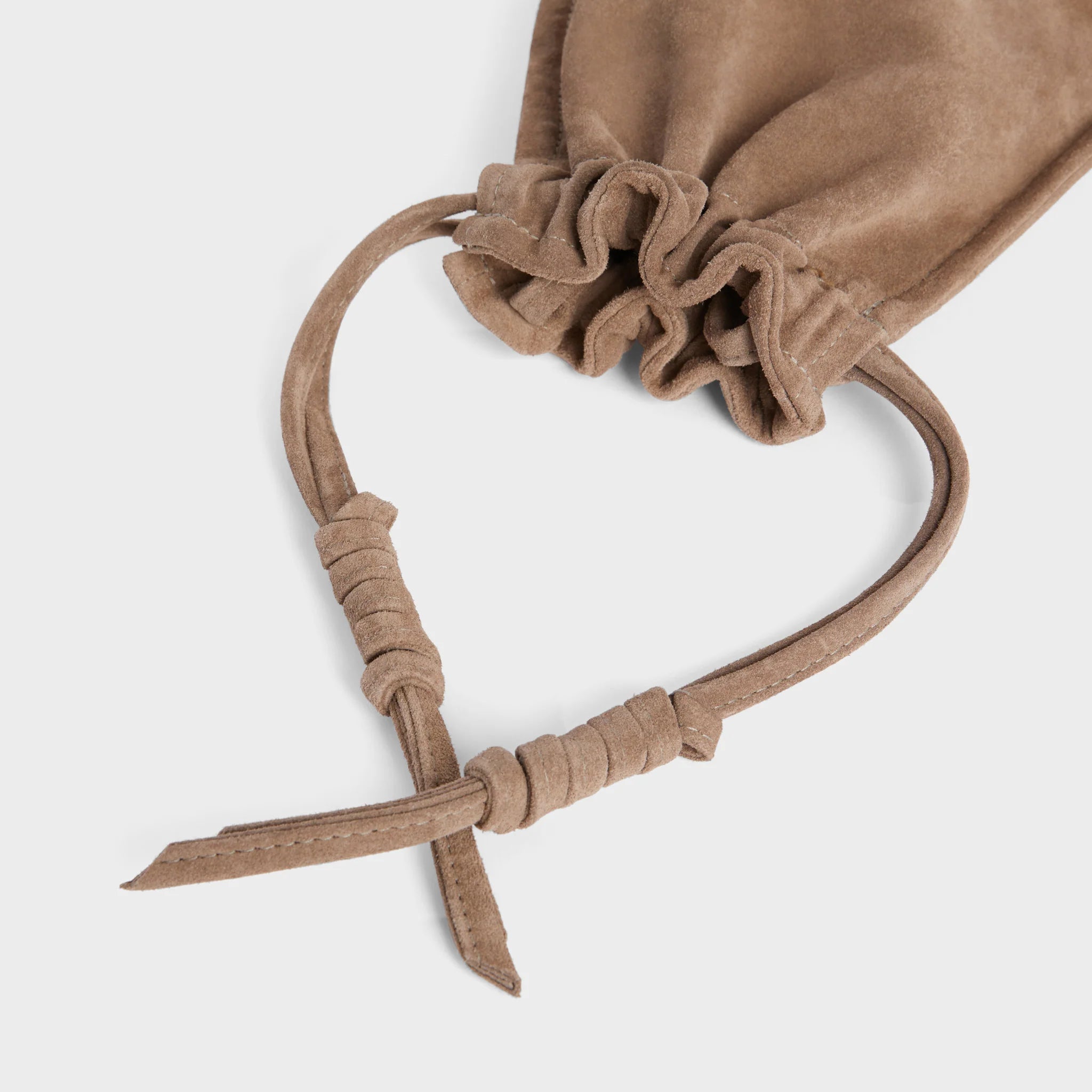 Mini Bowie, Clay