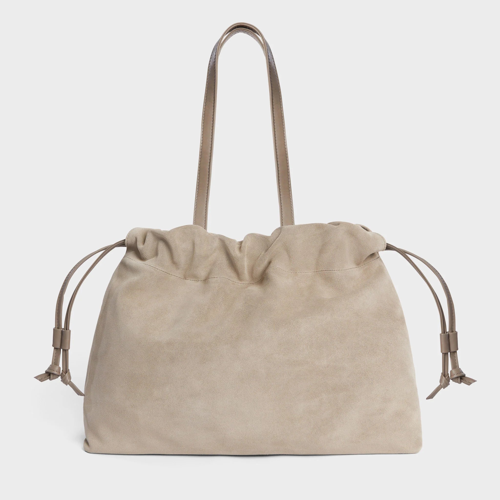 Asisi Tote, Clay
