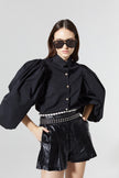 Frida Short, Black
