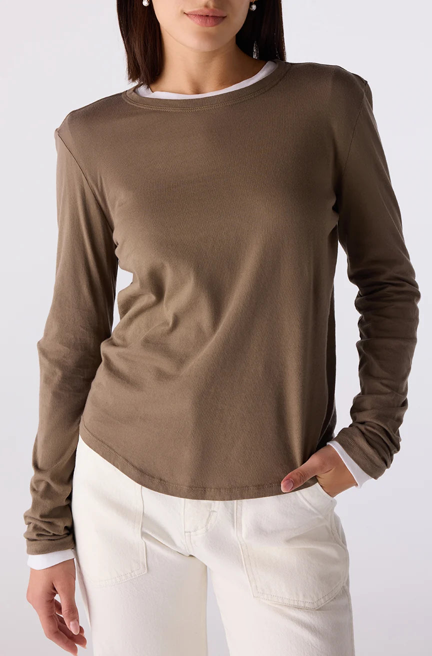 AMO, Quinn L/S Tee