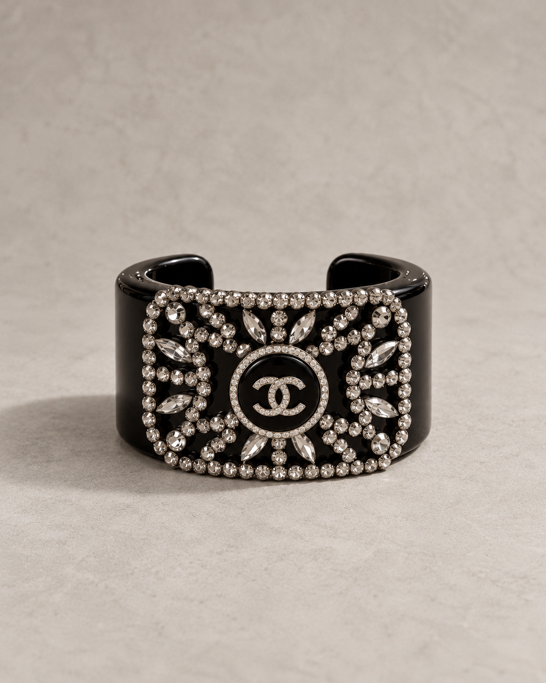 Noir Cuff