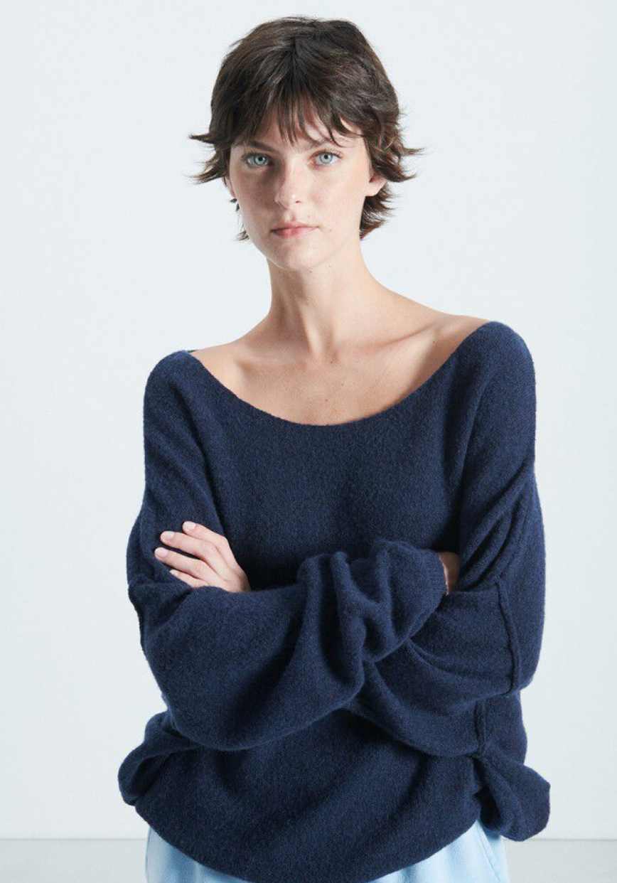 AV, Damsville Sweater