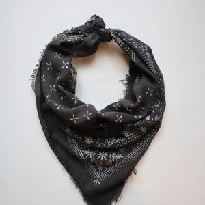 Western Bandana, Graphite
