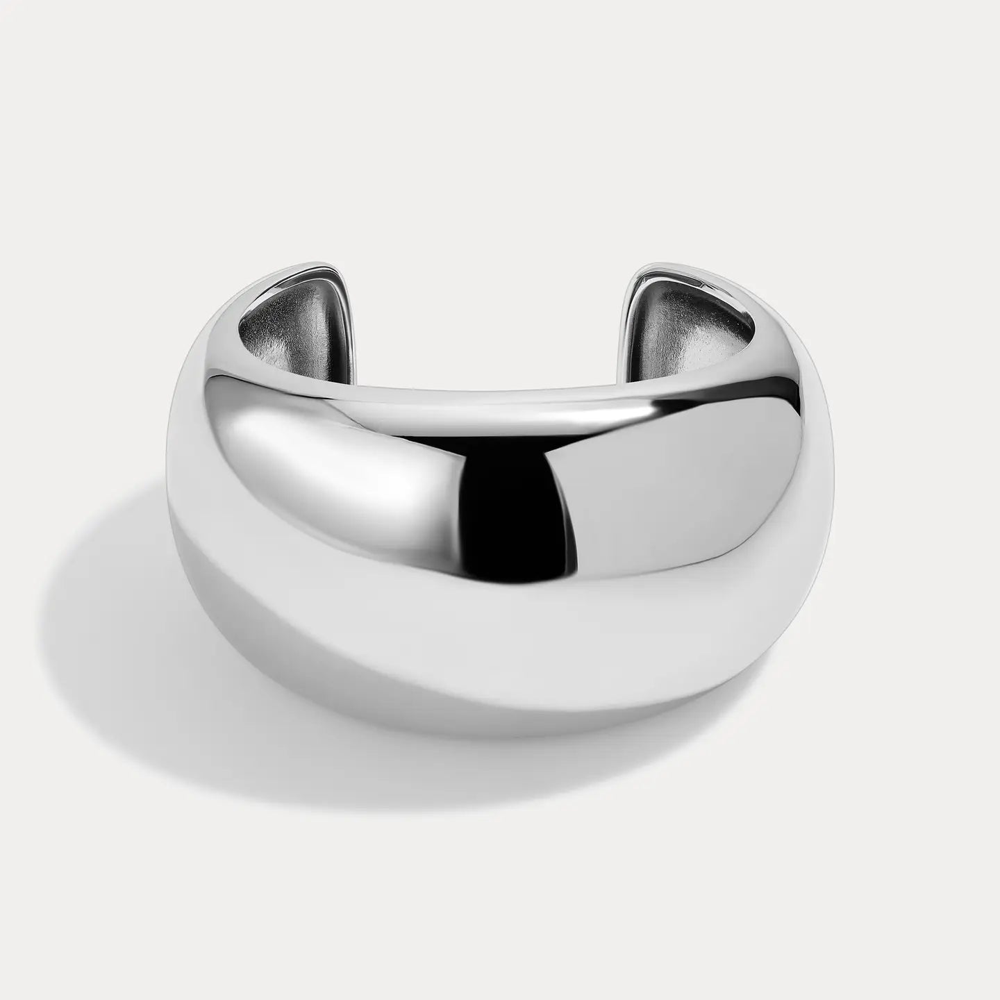 Lili Claspe, Layla Dome Cuff